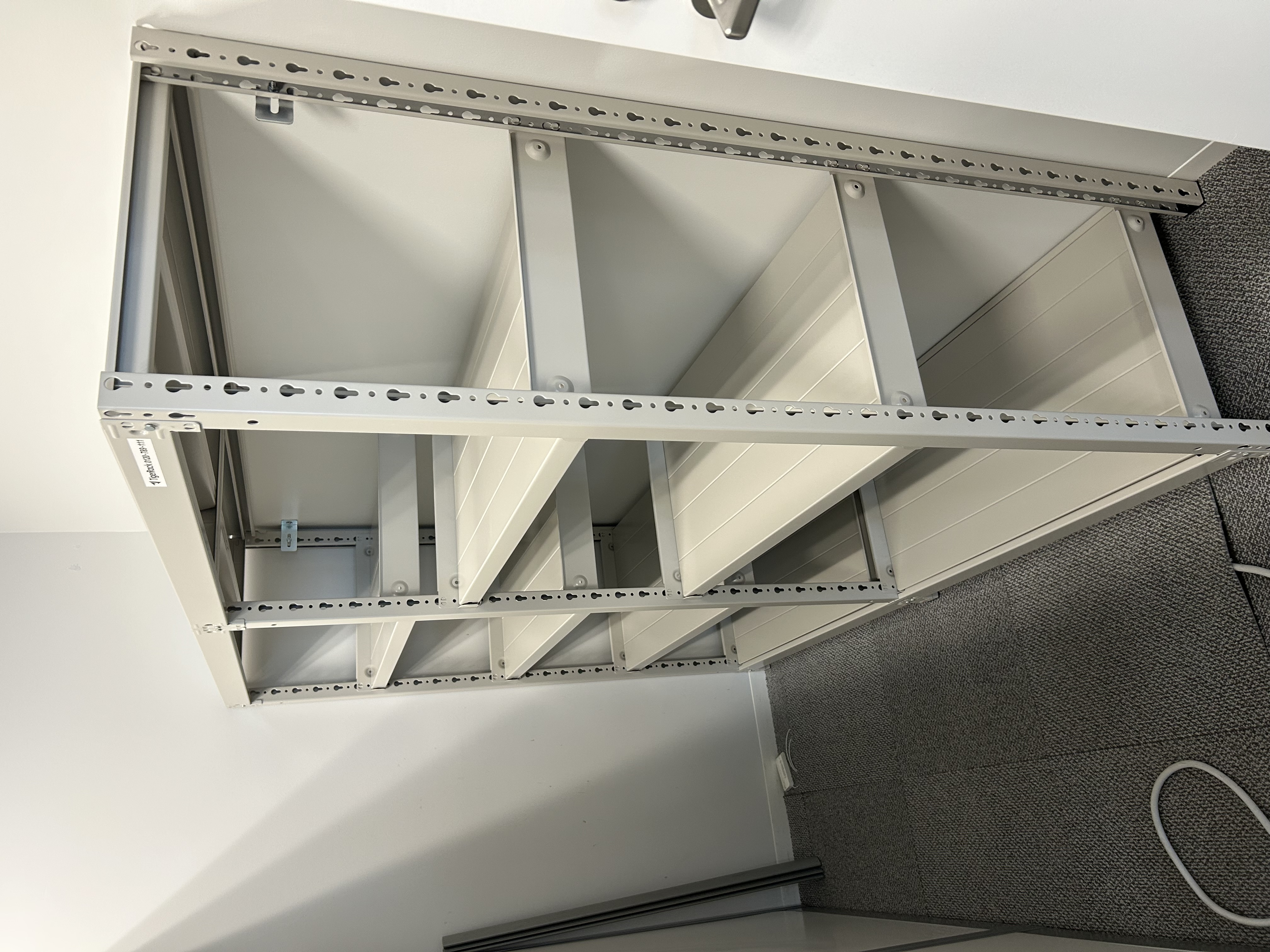 【設置事例】東京都でスチールラックを納品（2025年10月27日）