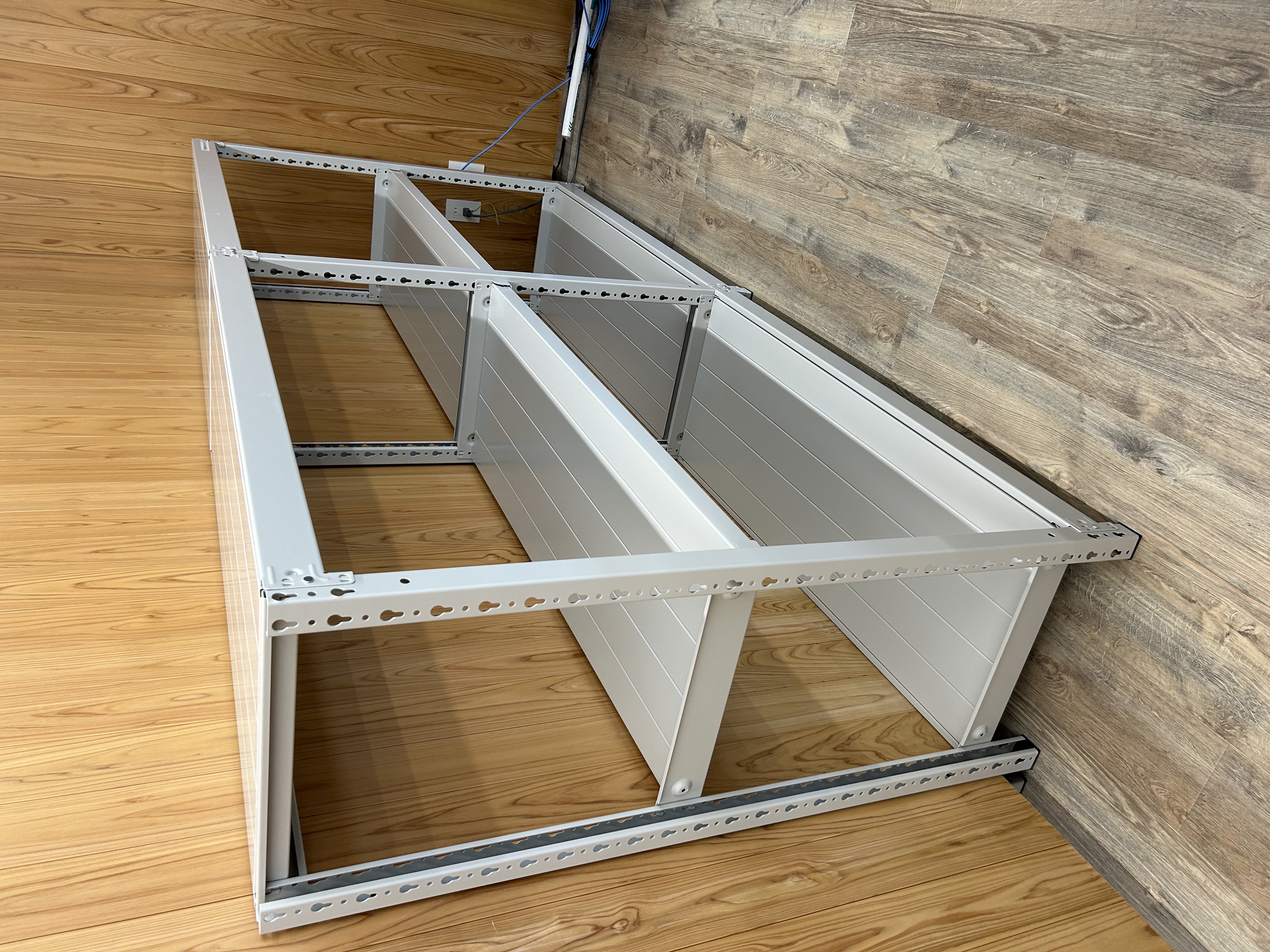 【設置事例】東京都でスチールラックを納品（2025年10月31日）