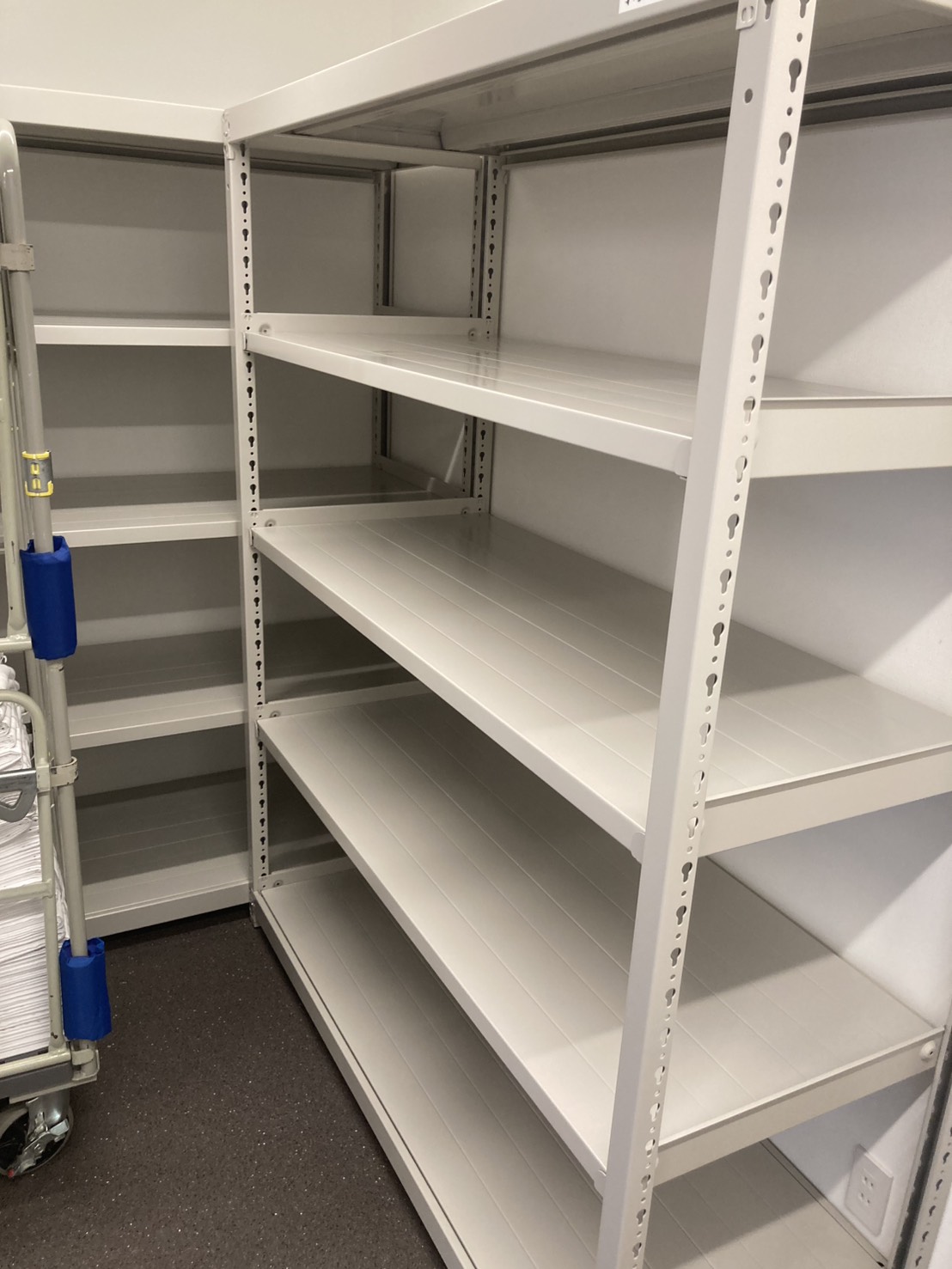 【設置事例】京都府でスチールラックを納品（2025年11月07日）