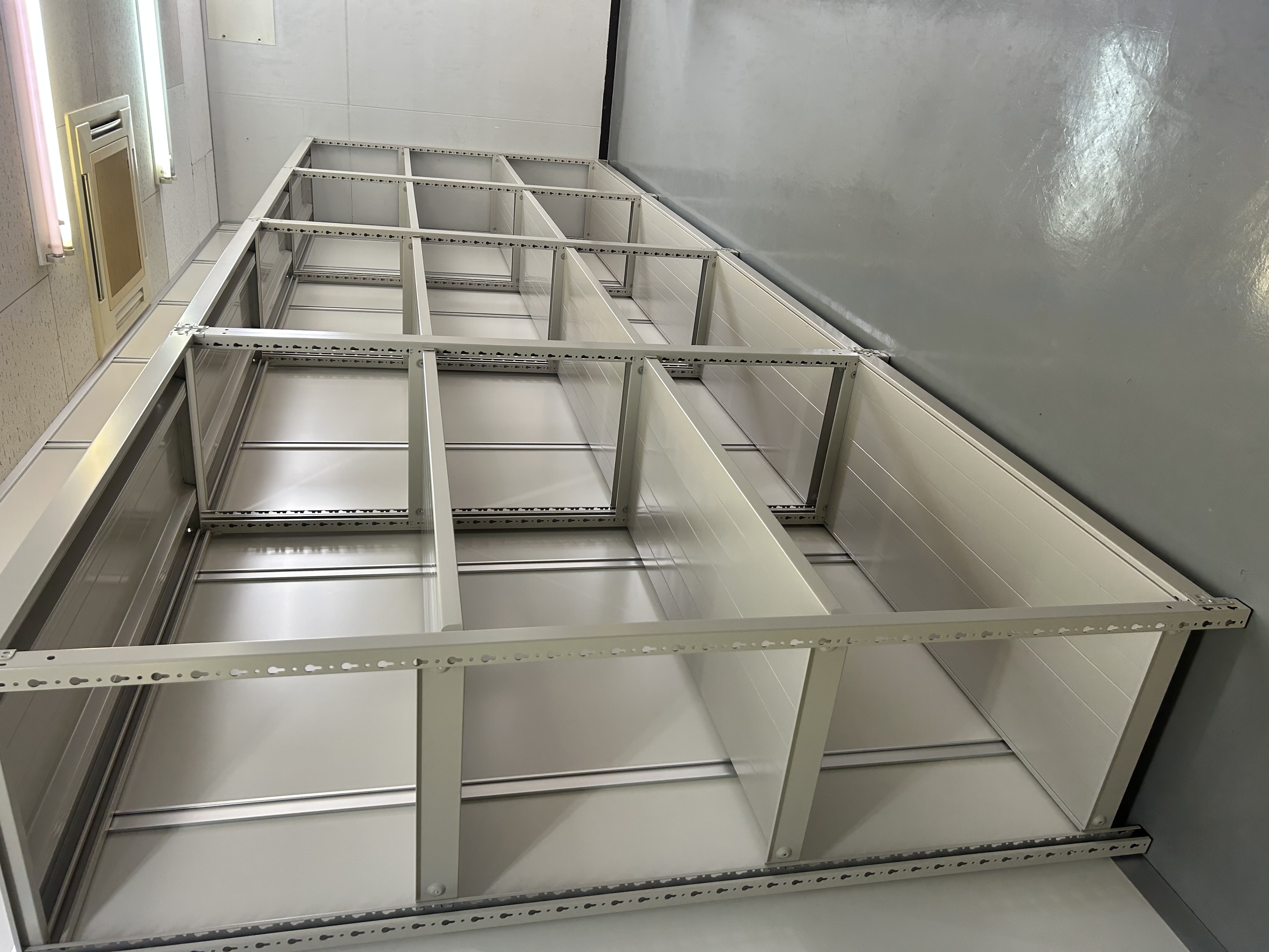 【設置事例】東京都でスチールラックを納品（2025年11月21日）