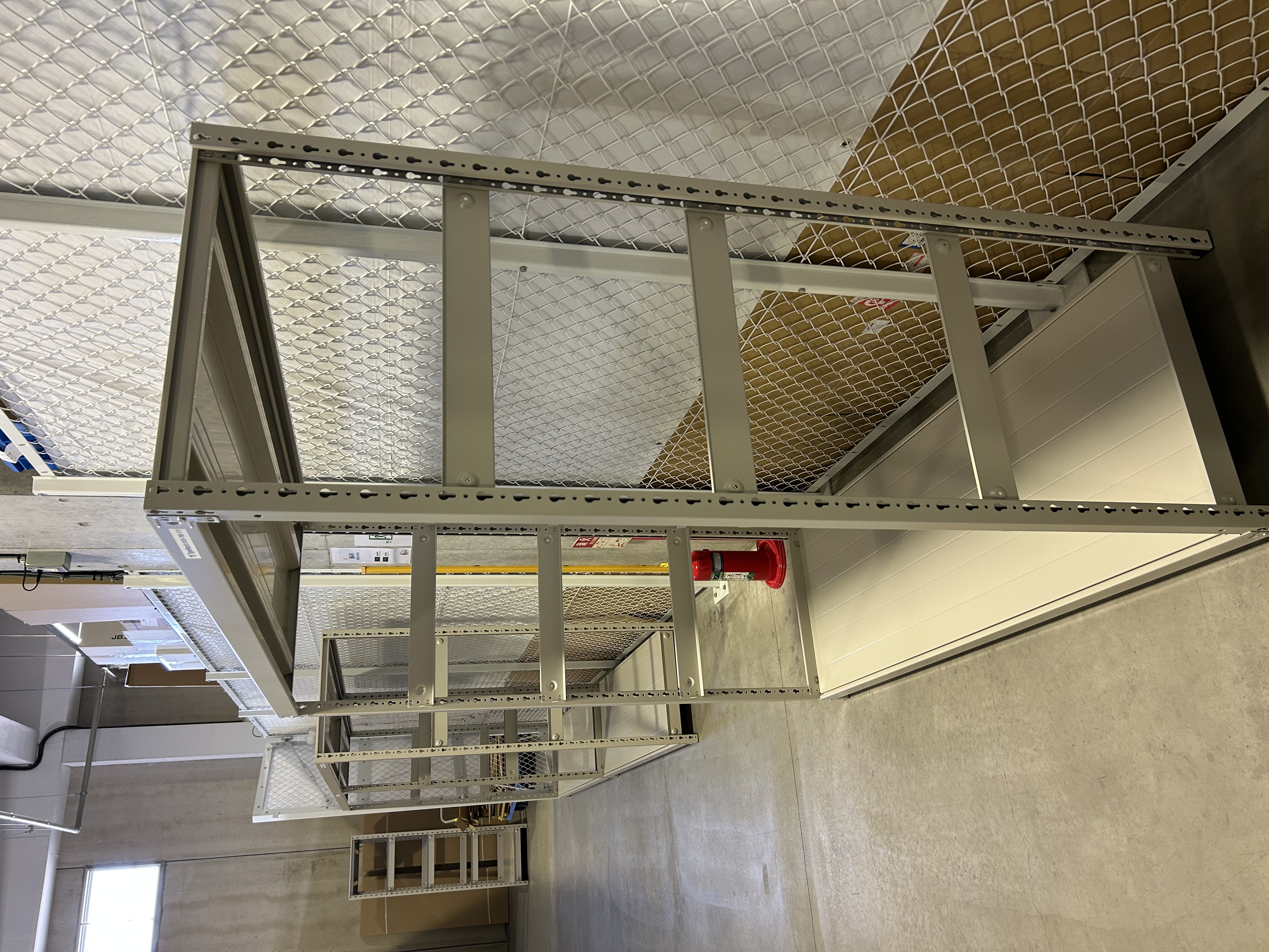 【設置事例】東京都でスチールラックを納品（2026年01月09日）