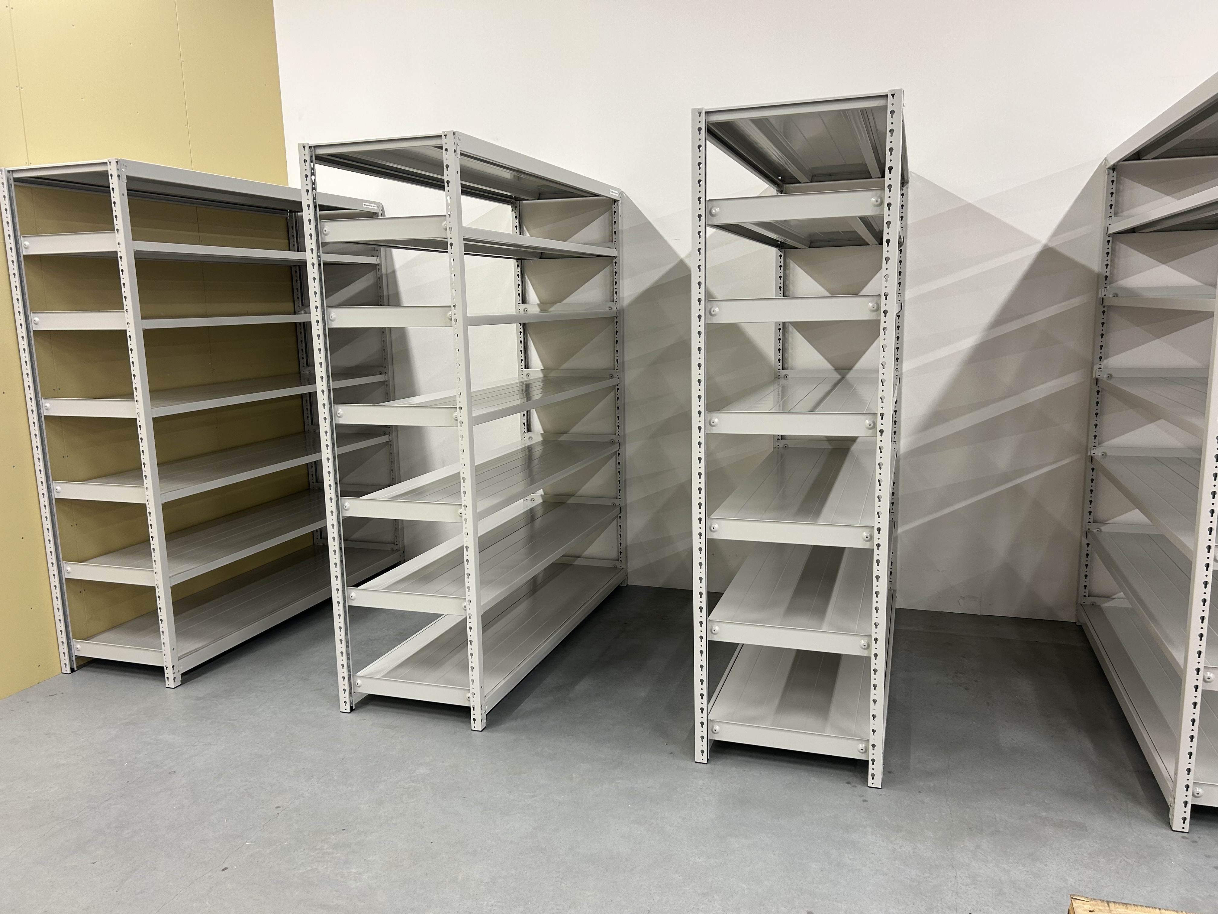 【設置事例】東京都でスチールラックを納品（2026年03月06日）