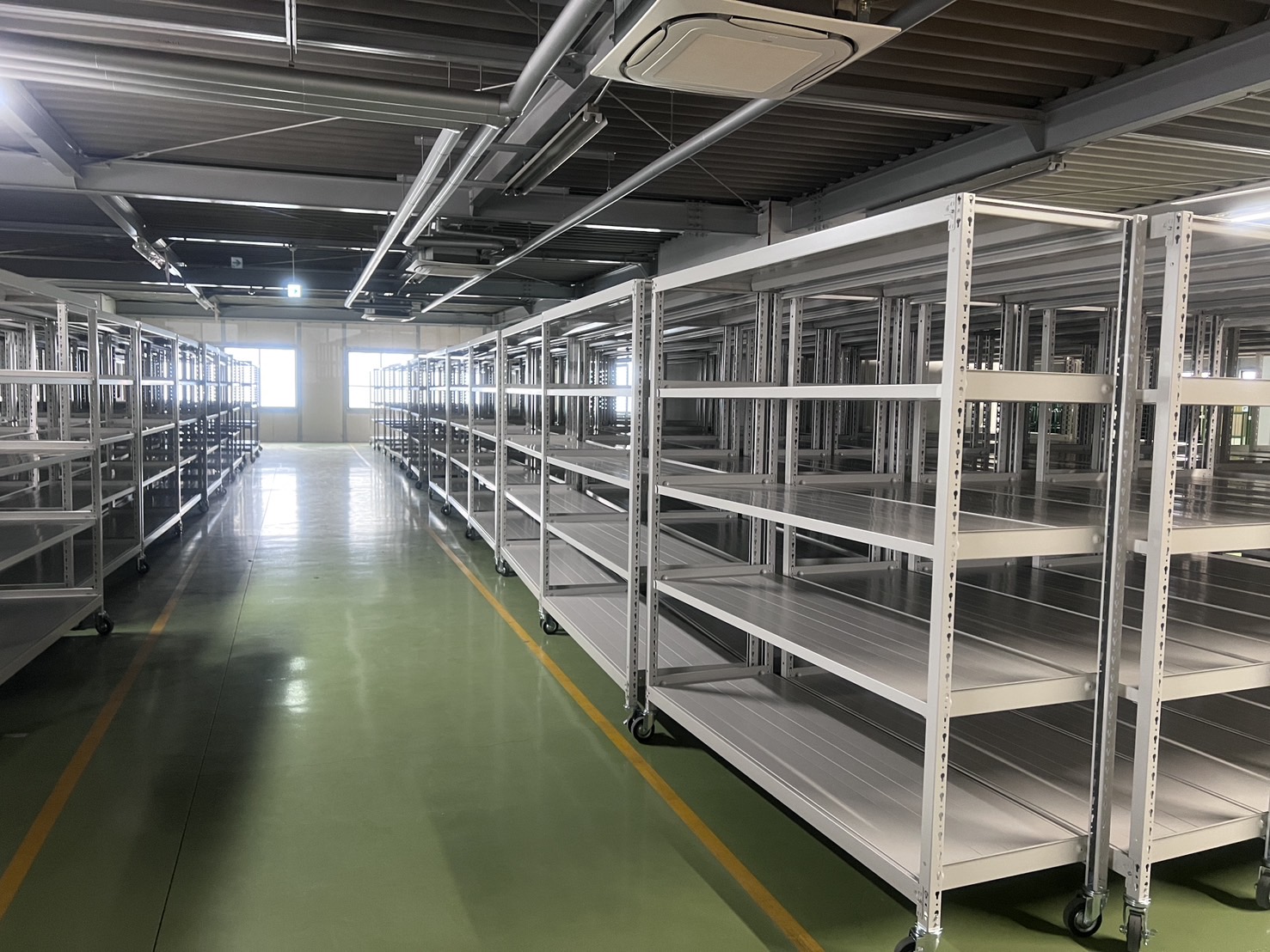 【設置事例】香川県でスチールラックを納品（2025年10月30日）